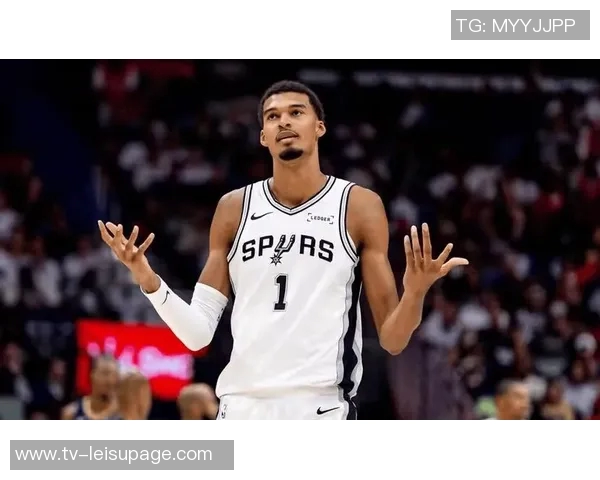 马刺三分球命中率惨淡近两战仅得17球球队状态堪忧